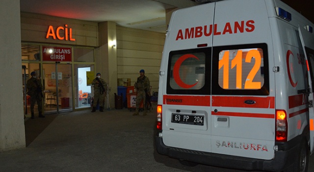 Şanlıurfa'da kamyonet şarampole devrildi, çok sayıda yaralı var Şanlıurfa'da kamyonet şarampole devrildi, çok sayıda yaralı var