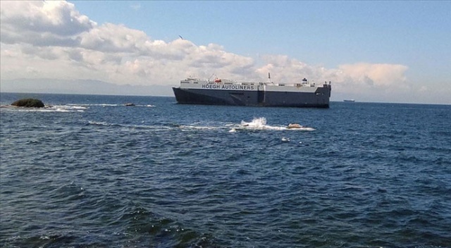 Tuzla&#039;da karaya oturan geminin kurtarılması için keşif çalışmasına başlandı