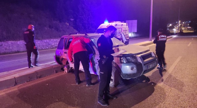 Alkollü sürücü uygulama noktasına daldı, polisler canını zor kurtardı