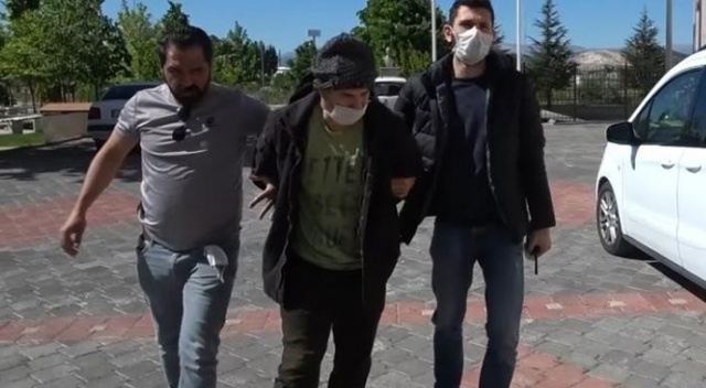 Anne ve babasını öldüren şahıstan kan donduran ifade Anne ve babasını öldüren şahıstan kan donduran ifade