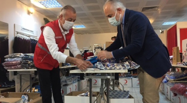 Kızılay'dan çocuklara bayram hediyesi Kızılay'dan çocuklara bayram hediyesi