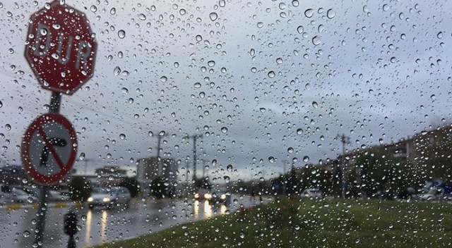 Meteorolojiden kuvvetli yağış uyarısı Meteorolojiden kuvvetli yağış uyarısı