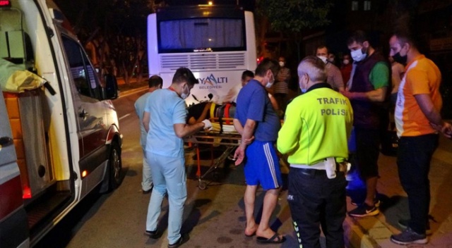 Motosikletli kurye, otobüse çarptı Motosikletli kurye, otobüse çarptı