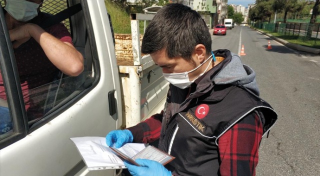 Narkotik polisinden sokağa çıkma kısıtlaması uygulaması Narkotik polisinden sokağa çıkma kısıtlaması uygulaması