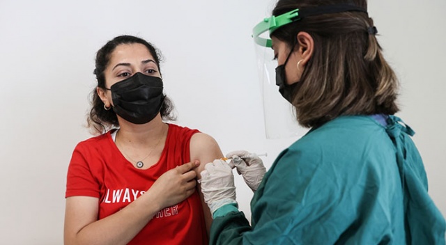 30 yaş ve üzeri için aşılama başladı