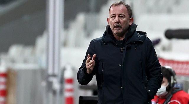 Beşiktaş Sergen Yalçın&#039;la yola devam ediyor