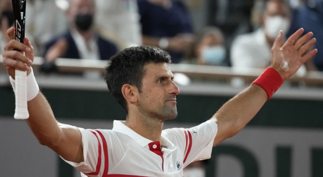 Fransa Açık'ta finalin adı: Djokovic-Tsitsipas Fransa Açık'ta finalin adı: Djokovic-Tsitsipas