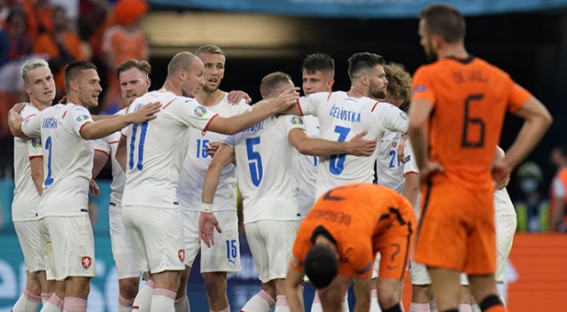 Hollanda'ya soğuk duş Hollanda'ya soğuk duş