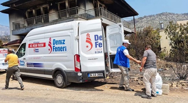 Deniz Feneri afet bölgelerinde Deniz Feneri afet bölgelerinde