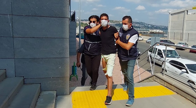 Dört farklı evi soydu! Yakalanınca da gazetecilere saldırdı