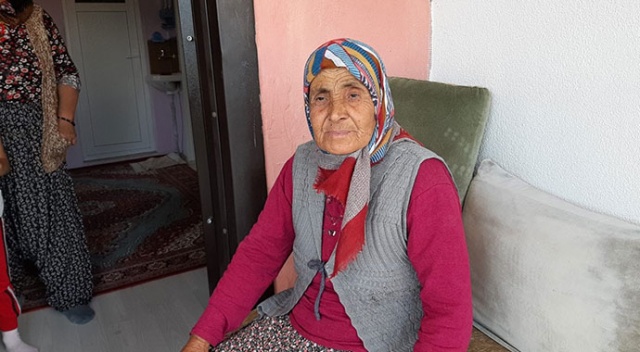 Evi yangında küle döndü! Evine bakıp ağlaması ise yürekleri yaktı Evi yangında küle döndü! Evine bakıp ağlaması ise yürekleri yaktı