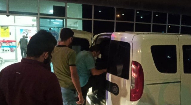 Kına gecesinde kan aktı: Dayı, damat ve annesini yaraladı Kına gecesinde kan aktı: Dayı, damat ve annesini yaraladı