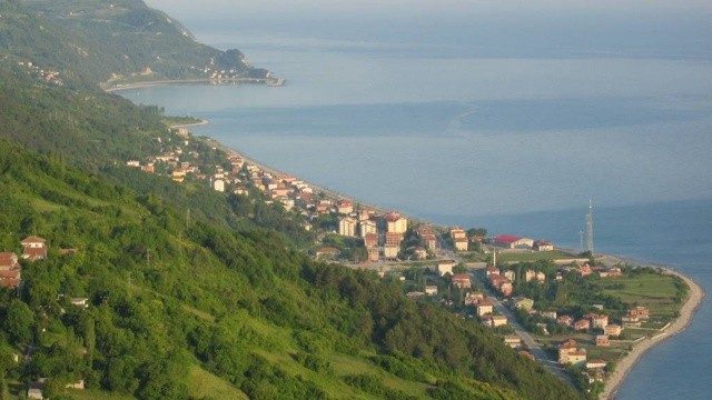 Sinop&#039;ta bir mahalle Kastamonu&#039;ya bağlanmak için sandığa gidecek