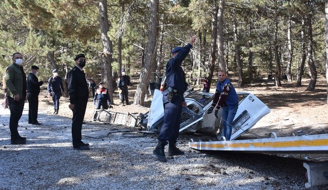 Yollardaki büyük tehlike! Bu kaçıncı mıcır faciası? Yollardaki büyük tehlike! Bu kaçıncı mıcır faciası?