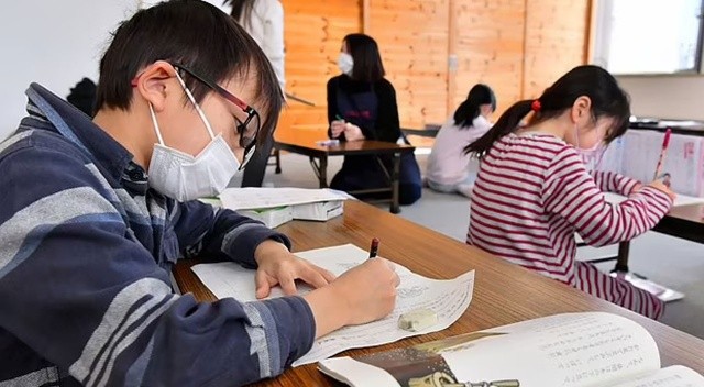 Japonya'da Covid-19 araştırması: Okulları kapatmak faydasız Japonya'da Covid-19 araştırması: Okulları kapatmak faydasız