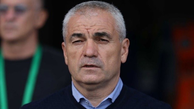 Bugünleri önceden gördü! Rıza Çalımbay'ın sözleşmesinde dikkat çeken detay: Beşiktaş isterse bedelsiz ayrılır Bugünleri önceden gördü! Rıza Çalımbay'ın sözleşmesinde dikkat çeken detay: Beşiktaş isterse bedelsiz ayrılır