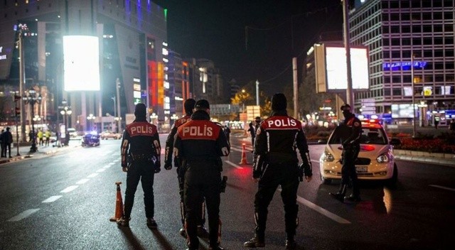 İçişleri Bakanlığı'nın yılbaşı mesaisi: 340 bin 351 personel görev yapacak İçişleri Bakanlığı'nın yılbaşı mesaisi: 340 bin 351 personel görev yapacak