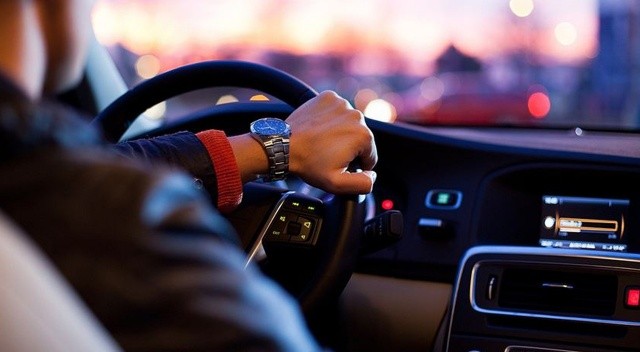 İtalya&#039;da içten yanmalı motorlu araçların üretimi bitiyor