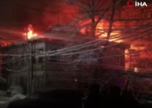 Rusya&#039;da pandemi hastanesinde yangın: 2 ölü