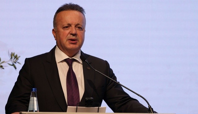 TİM Başkanı'ndan ihracatçılara çağrı: Mal kıymetli, ucuza satmayın! TİM Başkanı'ndan ihracatçılara çağrı: Mal kıymetli, ucuza satmayın!