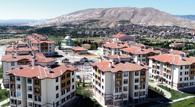 TOKİ yüzlerce arsayı uygun fiyatla satışa çıkarıyor TOKİ yüzlerce arsayı uygun fiyatla satışa çıkarıyor
