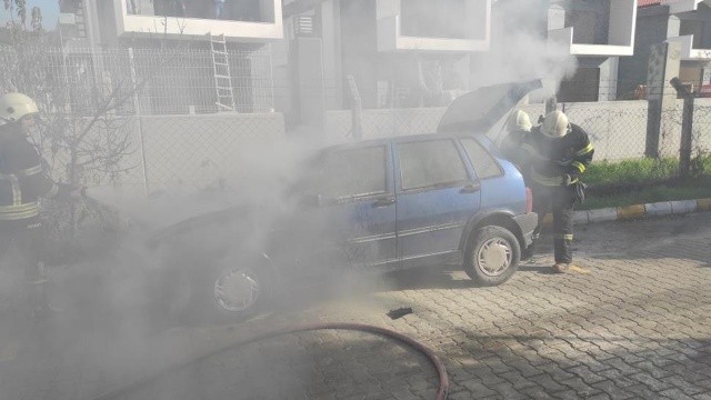 Aydın'da otomobil yangını! Araç kullanılamaz hale geldi