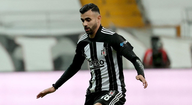 Beşiktaş&#039;a kötü haber: Ghezzal kamptan ayrıldı