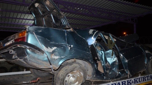 Feci kaza! 27 yaşındaki genç öldü, 3 kişi yaralandı Feci kaza! 27 yaşındaki genç öldü, 3 kişi yaralandı