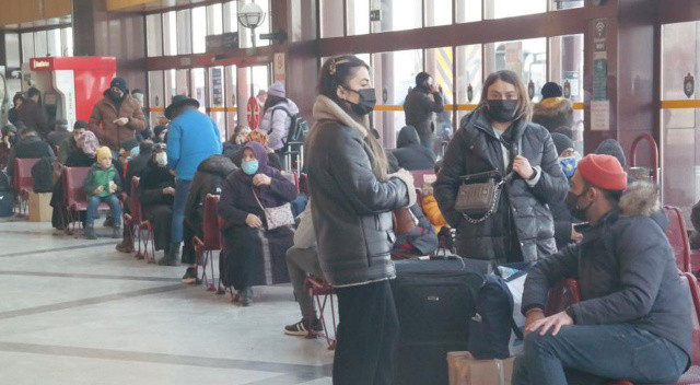 Hava şartları normale döndü: Otogarlarda yoğunluk yaşandı