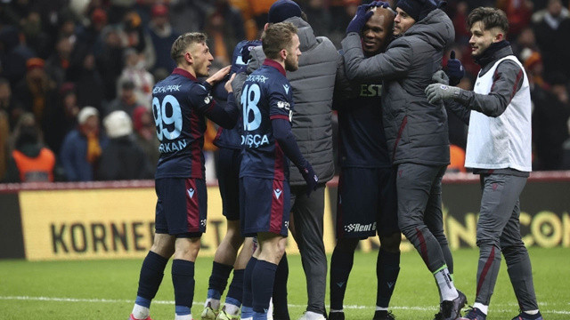Lidere korona şoku Lidere korona şoku