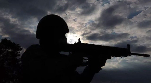 MSB: Barış Pınarı'nda saldırı hazırlığındaki 10 PKK'lı öldürüldü MSB: Barış Pınarı'nda saldırı hazırlığındaki 10 PKK'lı öldürüldü