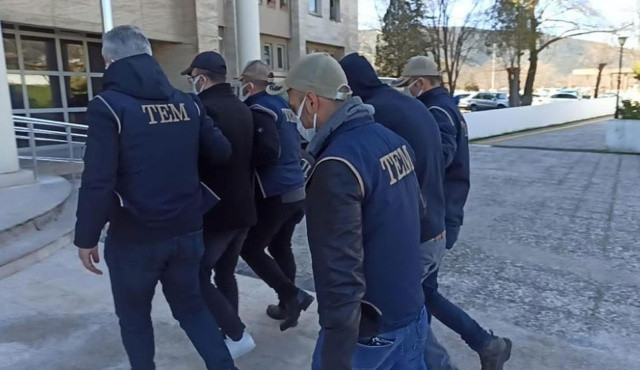 2 PKK'lı Yunanistan'a kaçarken yakalandı 2 PKK'lı Yunanistan'a kaçarken yakalandı