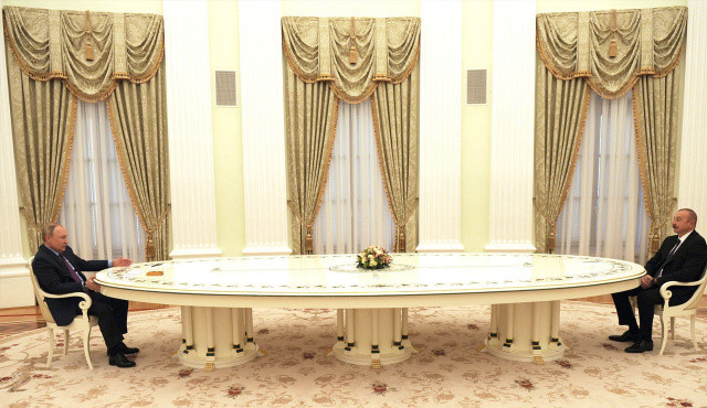 Aliyev ve Putin arasında 40 maddelik bildirge Aliyev ve Putin arasında 40 maddelik bildirge