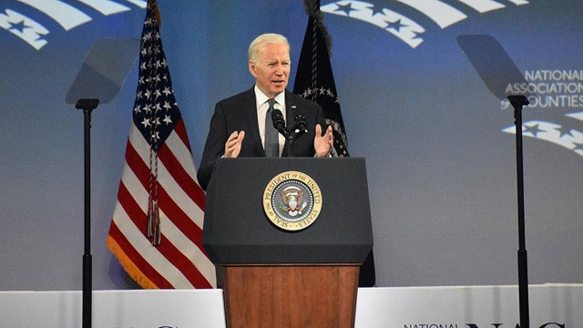 Biden Rusya'yı önce uyardı, sonra çağrıda bulundu: Diplomasiye şans verin Biden Rusya'yı önce uyardı, sonra çağrıda bulundu: Diplomasiye şans verin