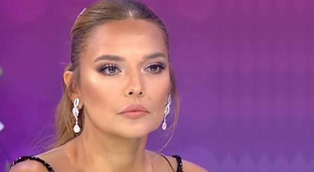 Demet Akalın’ın 3 tane aldığı ütüyü zam zannetmesi alay konusu oldu Demet Akalın’ın 3 tane aldığı ütüyü zam zannetmesi alay konusu oldu
