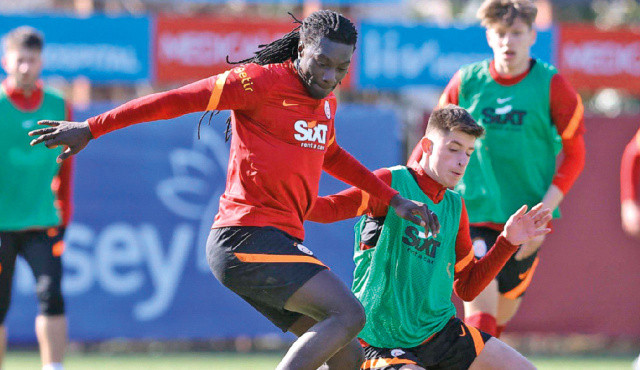Gomis’i hırs bastı Gomis’i hırs bastı