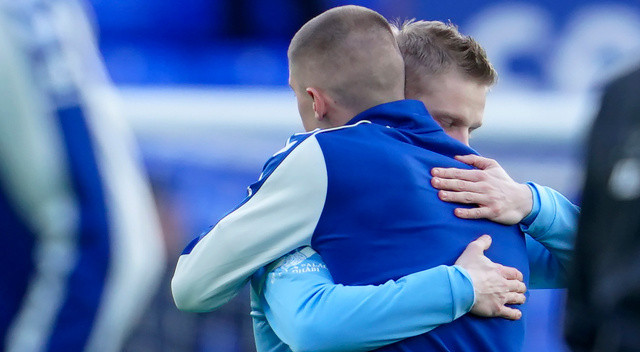 Karşılaşmaya 'Ukrayna' damgası: Zinchenko gözyaşlarına hakim olamadı Karşılaşmaya 'Ukrayna' damgası: Zinchenko gözyaşlarına hakim olamadı