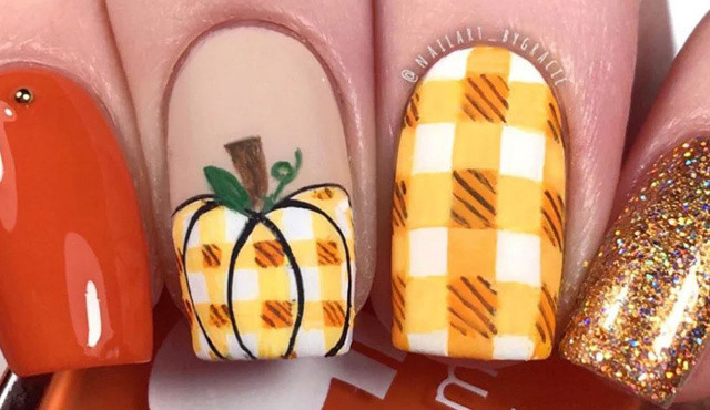 Nail Art ile tırnaklarda görsel şölen Nail Art ile tırnaklarda görsel şölen
