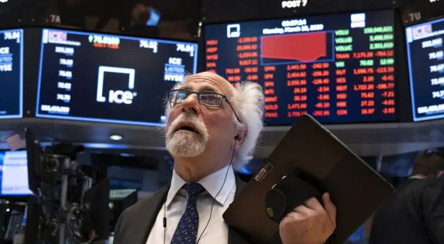 Rus borsasında tarihi çöküş! Ruble sert düştü