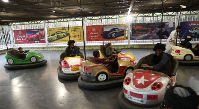 Taliban birliklerine lunapark yasağı