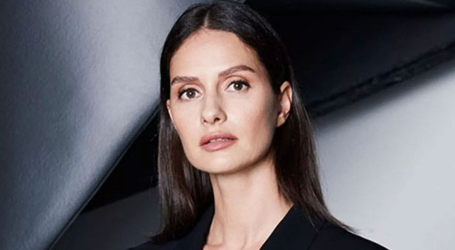 Yasemin Özilhan 45 bin TL'lik krem önerdi, büyük tepki çekti Yasemin Özilhan 45 bin TL'lik krem önerdi, büyük tepki çekti