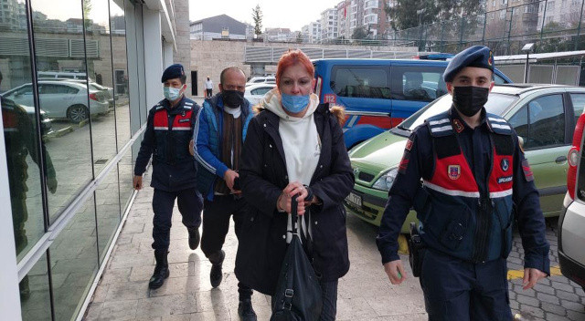 Yolcu otobüsünde 250 gram uyuşturucuyla yakalandılar Yolcu otobüsünde 250 gram uyuşturucuyla yakalandılar