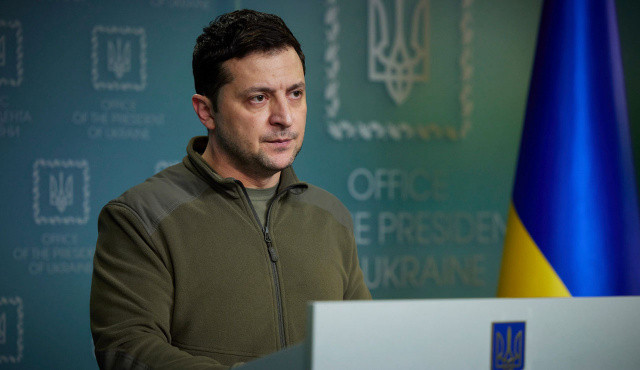 Zelenskiy: Bu gece zor geçecek, Kiev kaybedilmemeli Zelenskiy: Bu gece zor geçecek, Kiev kaybedilmemeli