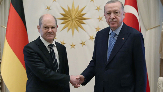 Almanya şansölyesi Scholz Türkiye’de: Kalıcı ateşkes için yılmadan çalışacağız Almanya şansölyesi Scholz Türkiye’de: Kalıcı ateşkes için yılmadan çalışacağız