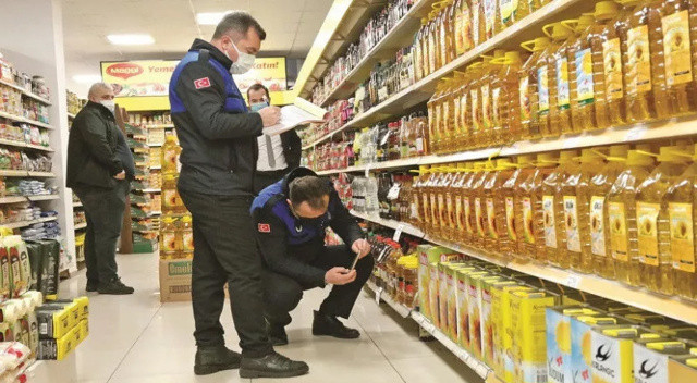 Ayçiçek yağında fiyatların düşeceği tarih açıklandı Ayçiçek yağında fiyatların düşeceği tarih açıklandı