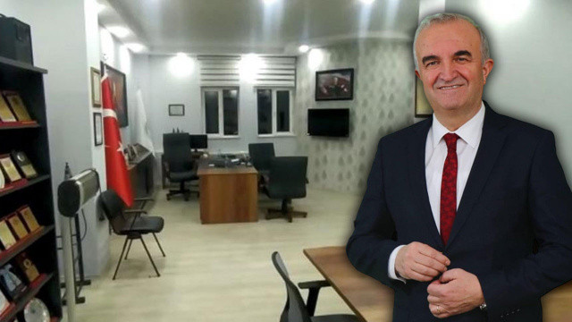 Belediye Başkanı Taş'a makam odasında silahlı saldırı Belediye Başkanı Taş'a makam odasında silahlı saldırı