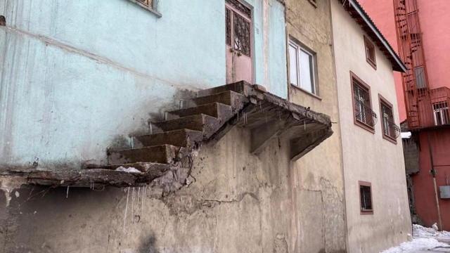 Bir garip olay: Mahalleli sabah kalktığında neye uğradığını şaşırdı! Bir garip olay: Mahalleli sabah kalktığında neye uğradığını şaşırdı!