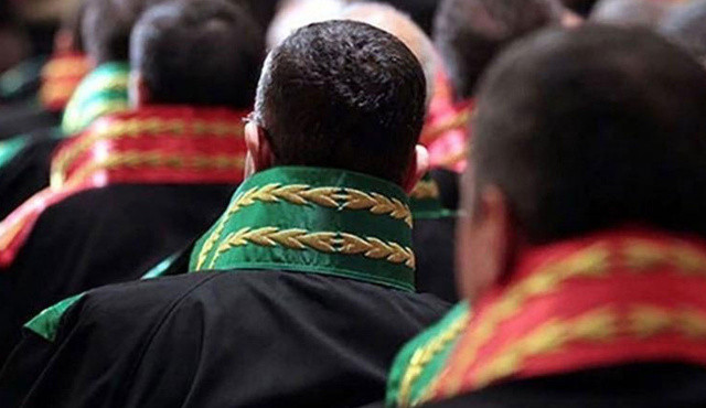 Hâkim ve savcı yardımcılığı geliyor Hâkim ve savcı yardımcılığı geliyor
