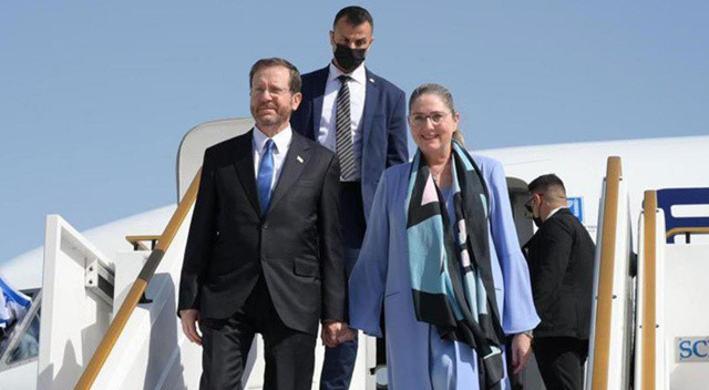 İsrail Cumhurbaşkanı Herzog, Türkiye'den ayrıldı İsrail Cumhurbaşkanı Herzog, Türkiye'den ayrıldı
