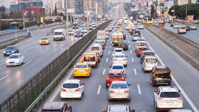 İstanbul'da trafik yoğunluğu yüzde 85 İstanbul'da trafik yoğunluğu yüzde 85